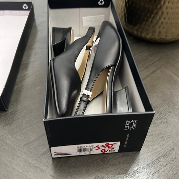 Naturalizer Lesley Slingback Pump (WIDE) - Picture 2 of 13